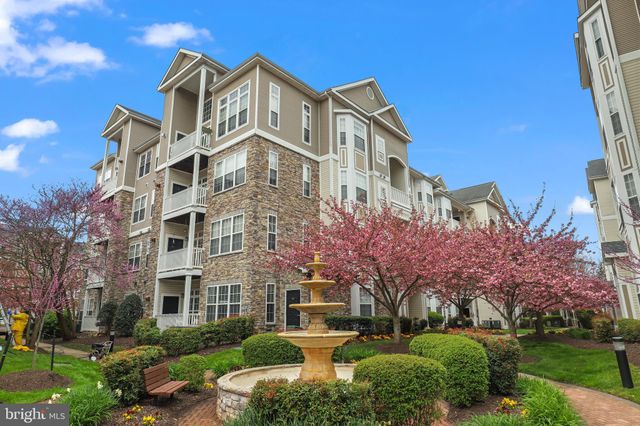 $415,000 | 503 Sunset View Terrace Southeast, Unit 306 | Westchester at Stratford Condominiums