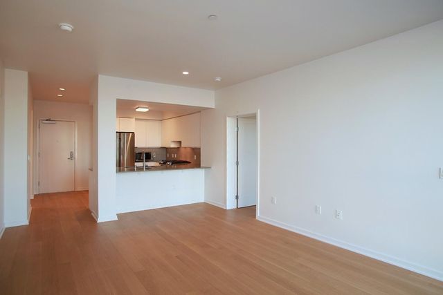 $4,400 | 200 Linden Avenue, Unit 602 | South San Francisco