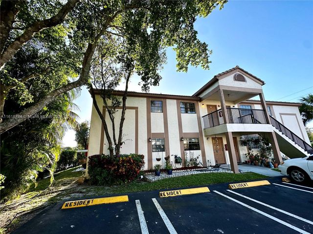 $223,000 | 12262 Royal Palm Boulevard, Unit B8 | Coral Springs