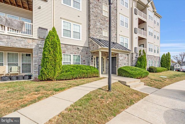 $214,999 | 5303 Wyndholme Circle, Unit 304 | Beechfield