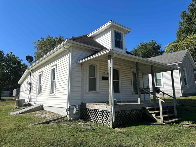 $84,900 | 325 East Ninth Street | Holton