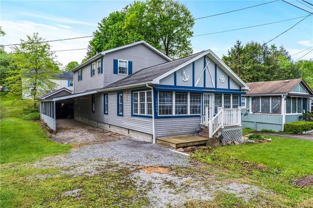 $249,900 | 12023 Lakeview Drive | Conneaut Lakeshore