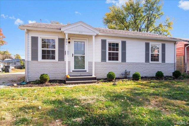 $182,000 | 901 North Lincoln Park Drive | Wesselman Park