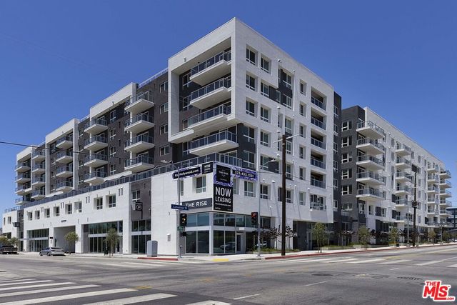 $3,665 | 1331 North Cahuenga Boulevard, Unit 3711 | Hollywood