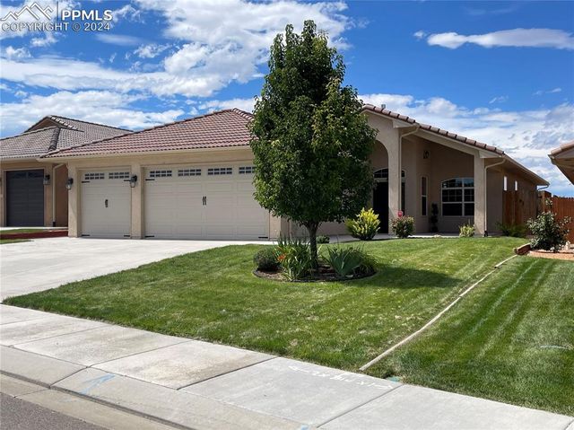 $539,000 | 801 Aspencrest Dr. | Sunnyheights