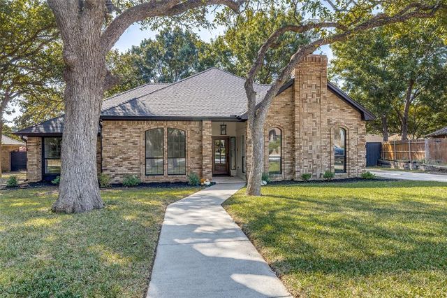 $510,000 | 3206 Flintridge Court | Southwest Arlington