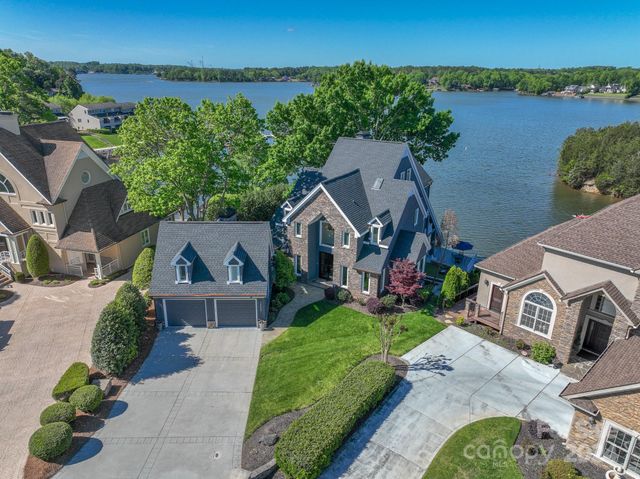 $1,590,000 | 14043 Point Lookout Road | Steele Creek