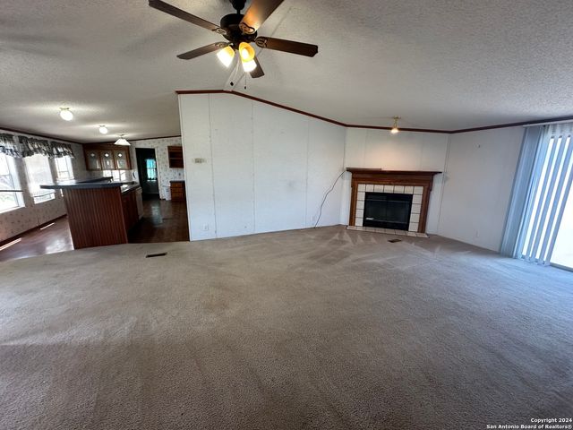 $1,500 | 4050 South Highway 16 | Bandera