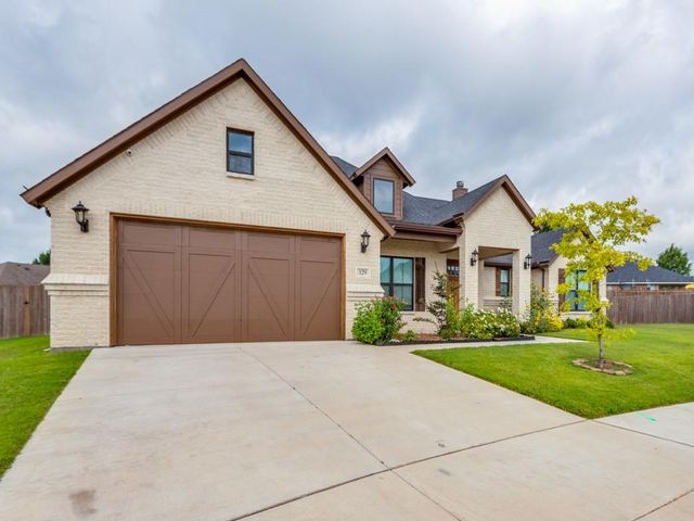 $477,999 | 129 Katalina Lane | Waxahachie