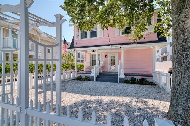 $1,595,000 | 963 Highland Avenue | Dunedin