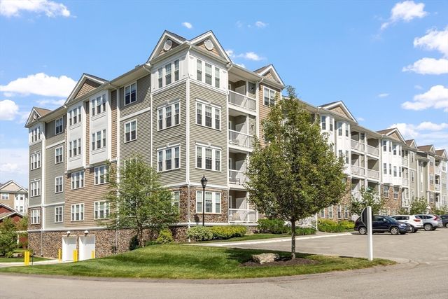 $429,900 | 1 Francis Drive, Unit 202 | West Andover