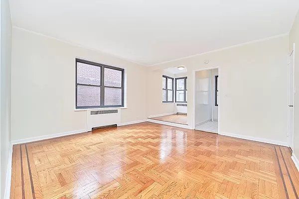 $4,050 | 124 East 24th Street, Unit 3L | Flatiron