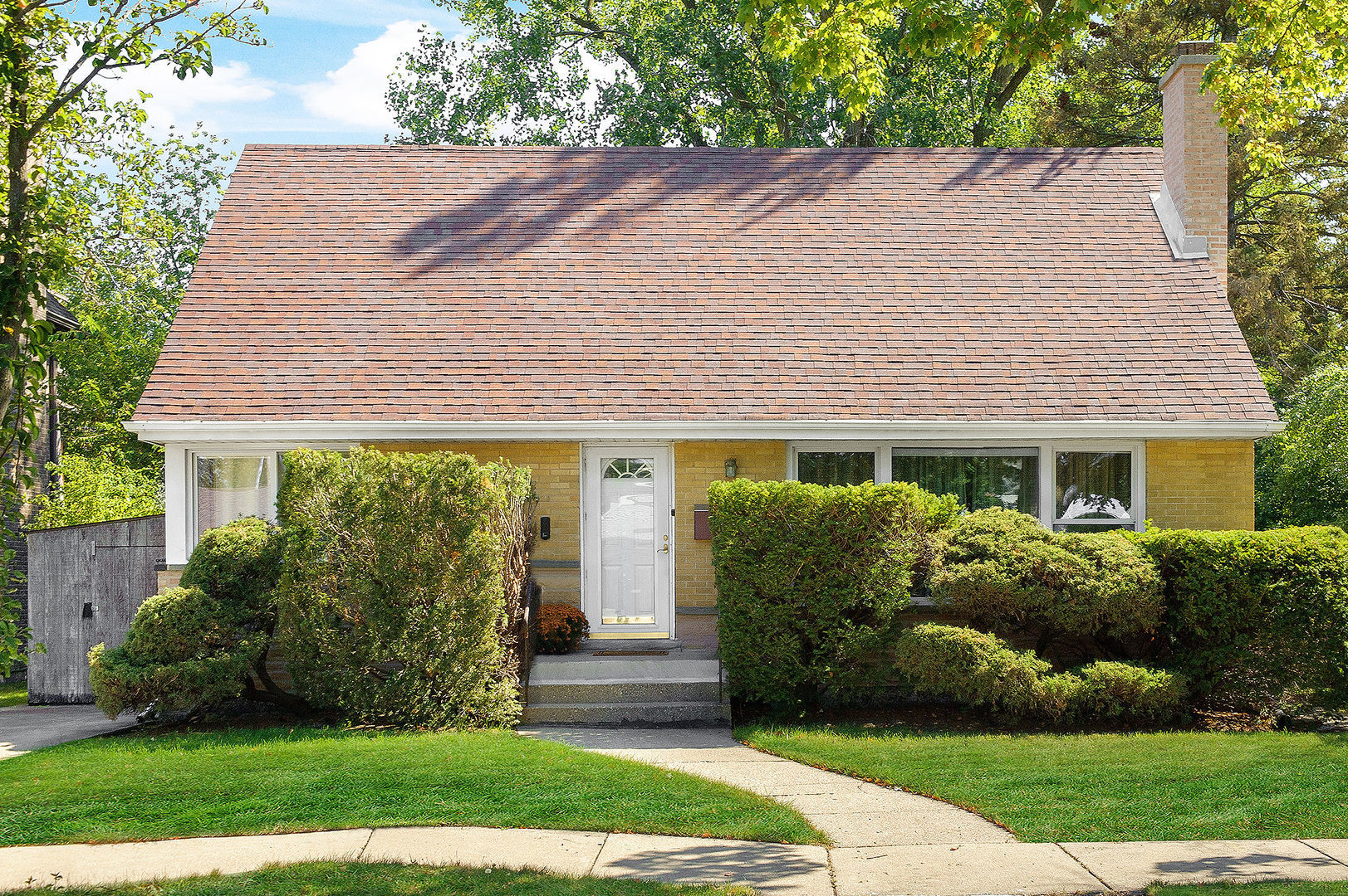 front view of house with a yard