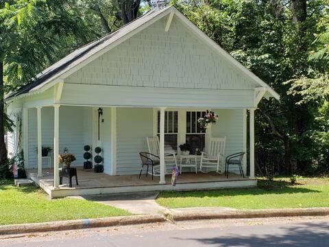 $2,350 | 200 Hunter Street | East Cary