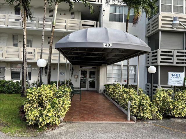 $179,000 | 1401 Northeast Miami Gardens Drive, Unit 993 | Ojus