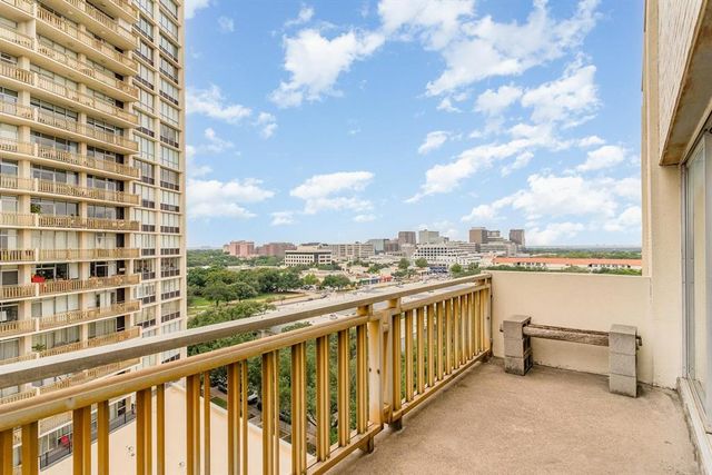 $203,000 | 6211 West Northwest Highway, Unit G809 | Preston Tower