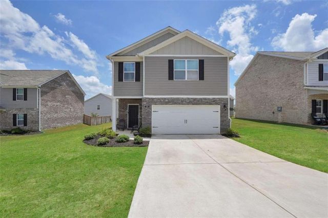 $329,900 | 157 Oliver Drive | Locust Grove