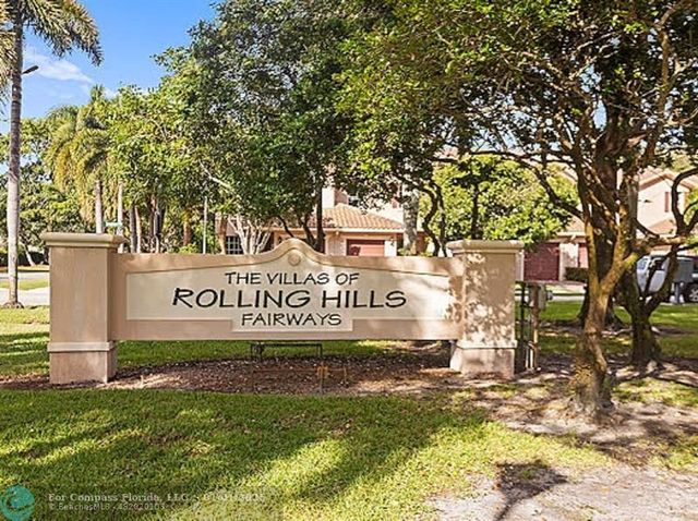 $559,000 | 3166 Fairway Circle, Unit 7 | Rolling Hills Golf and Tennis Club