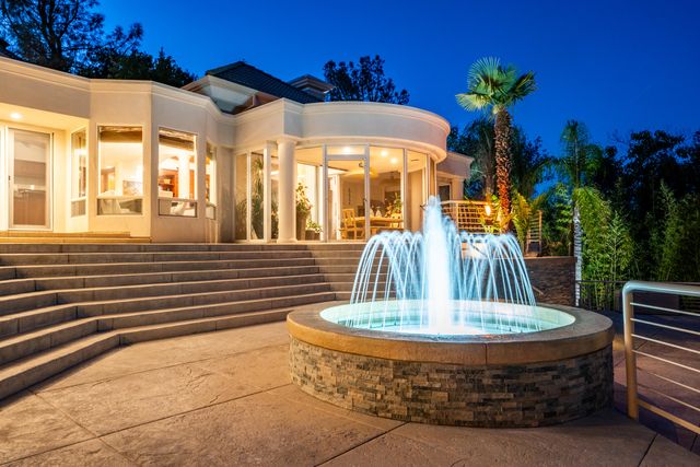 $2,875,000 | 13427 Tierra Heights Road | Tierra Oaks