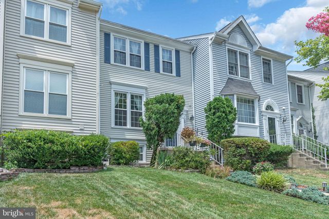 $569,990 | 6924 Compton Lane | Centreville