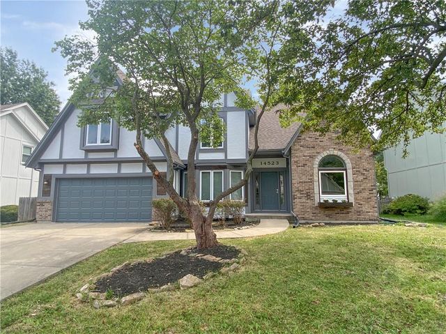 $434,900 | 14523 South Kaw Drive | Olathe