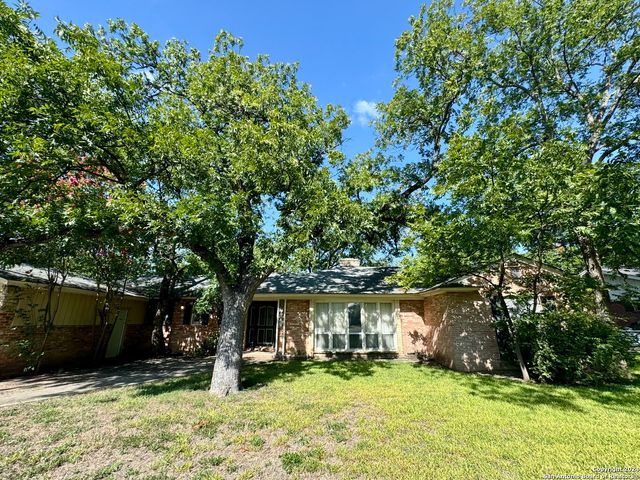 $389,500 | 728 North Getty Street | Uvalde