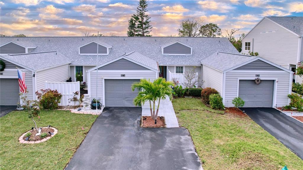 Seminole villa with golf course views.