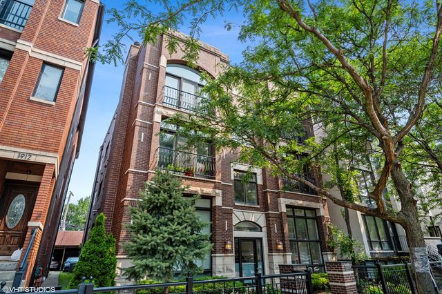 $3,100 | 1910 West Armitage Avenue, Unit 2W | Bucktown