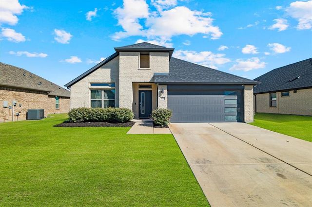 $375,000 | 538 Tuscany Drive | Forney