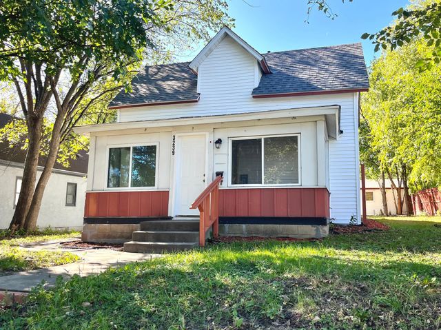 4052 North Thomas Avenue, Minneapolis, MN 55412