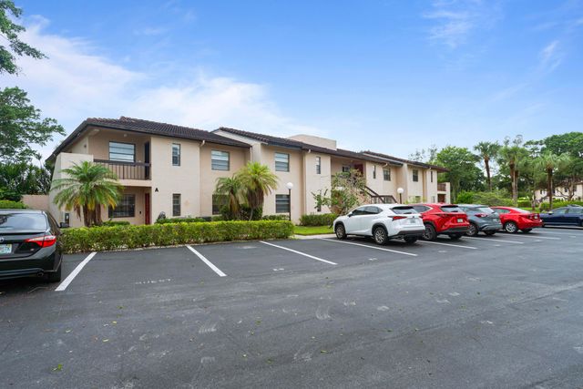 $3,500 | 9287 Vista Del Lago, Unit 13B | Boca Lago