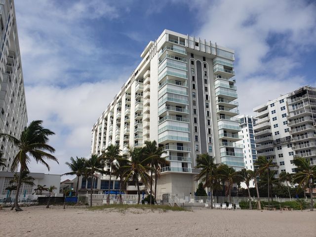 $460,000 | 1000 South Ocean Boulevard, Unit 12J | Beach