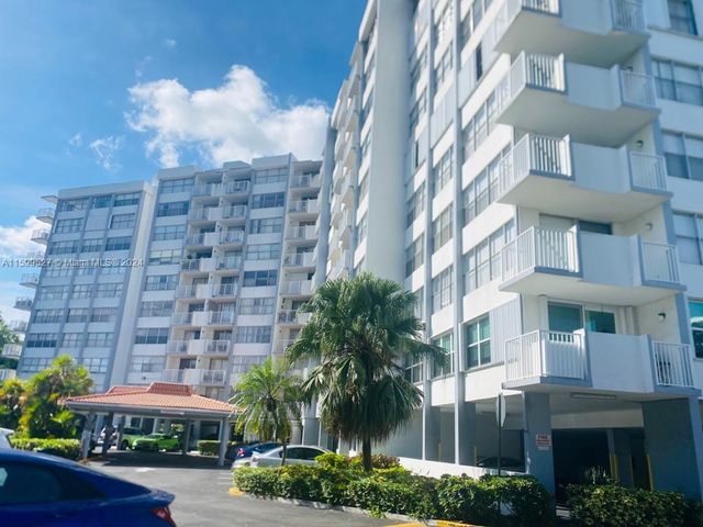 $1,890 | 1300 Northeast Miami Gardens Drive, Unit 217E | Wilshire Condominium