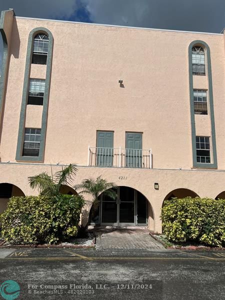 a view of building with entryway