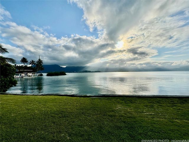 $5,900,000 | 44-327 Kaneohe Bay Drive | Mahinui