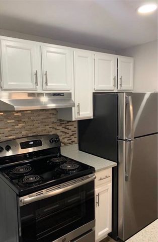 $1,350 | 215 Fort Pleasant Avenue, Unit G2 | Forest Park