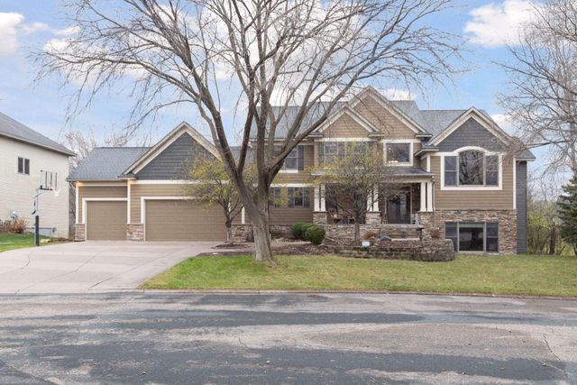 $749,900 | 6709 Meadowlark Court | Lino Lakes