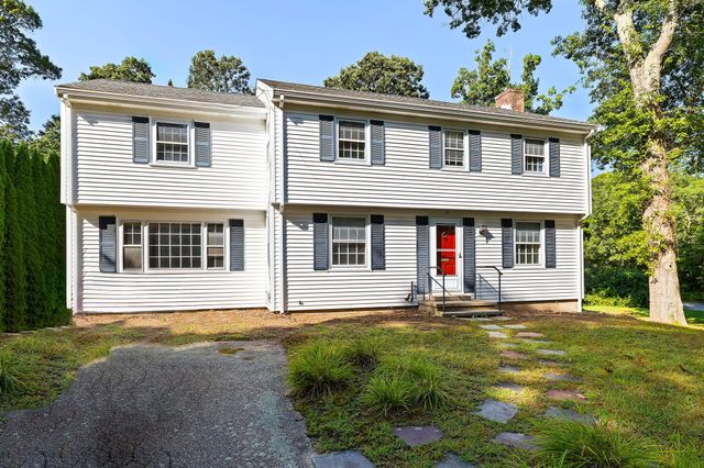 $825,000 | 19 Mullen Way | Falmouth