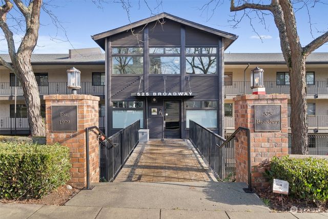 $435,000 | 525 Broadway, Unit 205 | New Tacoma