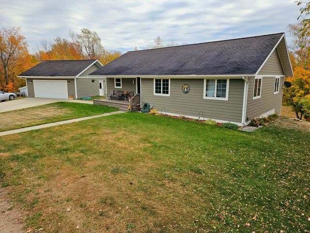 $375,000 | 15675 Co Highway 45 | Spruce Grove Township - Becker County