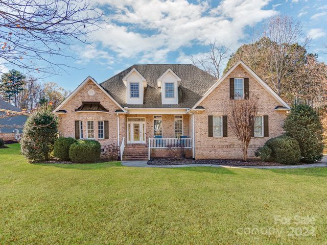 $835,000 | 4509 Long Cove Drive | Catawba Springs Township - Lincoln County