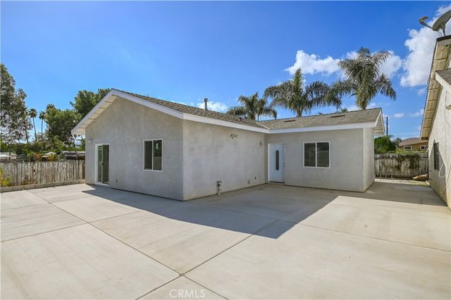 $2,700 | 10498 Mull Avenue | La Sierra