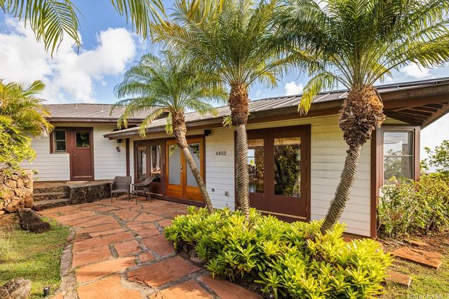 $1,850,000 | 4952 Mana Place | Maunalani Heights