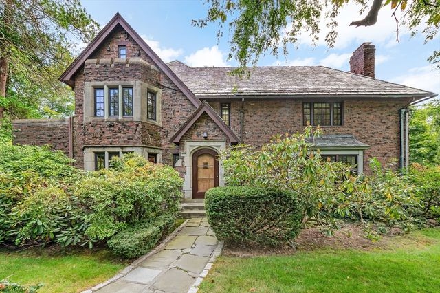 $3,395,000 | 101 Hammond Street | Chestnut Hill