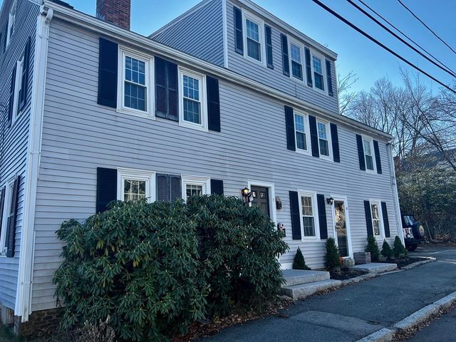 $1,900 | 9 Kent Street, Unit A | North End Newburyport