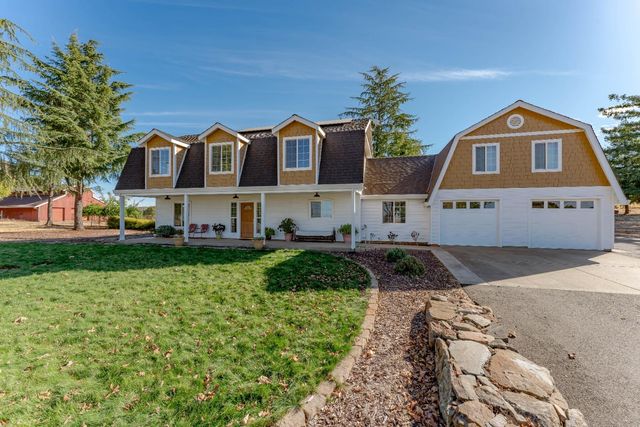 $1,099,000 | 5241 Grazing Hill Road