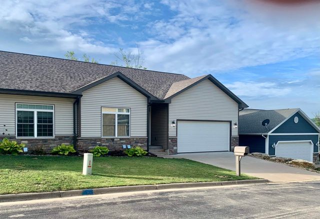 $299,900 | 325 Waite Lane | Platteville