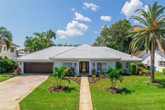 $1,299,000 | 5853 Leeland Street South | Bayway Isles