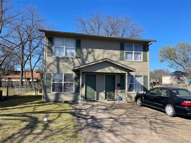 $1,500 | 409 East College Street | Terrell