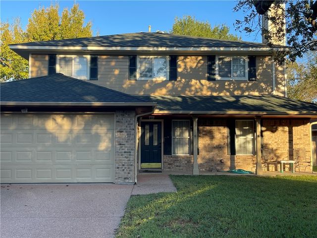 $344,700 | 609 Yorkshire Drive | College Station